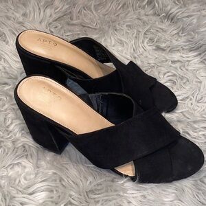 Apt. 9 Women's Size 10 Elegant Black Suede Mules